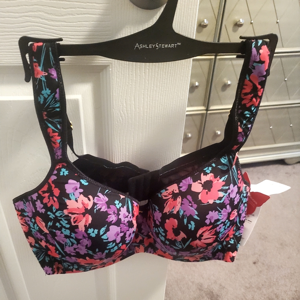 Bra Double strap Flora New with tag Ashley Stewart 38DD